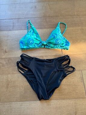 O'Neill Green Printed Triangle Bikini Top with Black Strappy High-Waist Bottoms